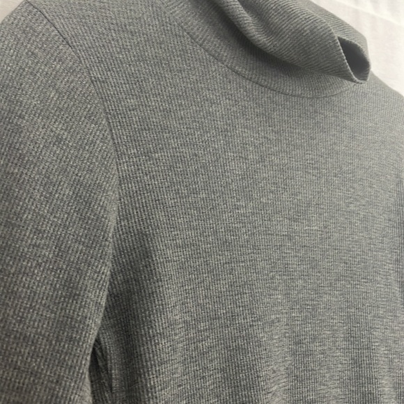Grey Waffle Knit turtleneck dress - Picture 2 of 2